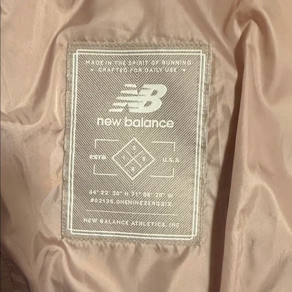 NWOT New Balance Pink Puffer Vest - Picture 8 of 9